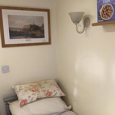 Mike & Carolyn Ball B&B Ντάντλεϊ Εξωτερικό φωτογραφία